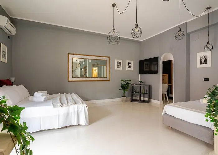 Apartamento 3 In Centro Con Vista Mare, Doccia Cromoterapia&netflix Gratuito *