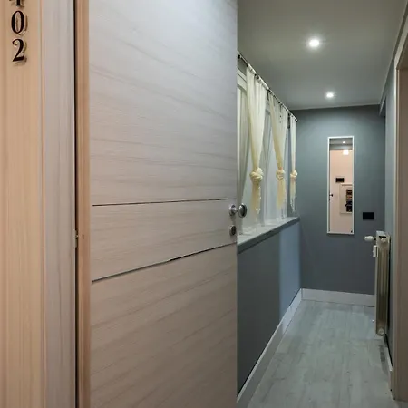 Promo Limitata! 3 Eleganti In Centro Con Vista Mare, Palestra & Doccia Cromoterapia Apartment