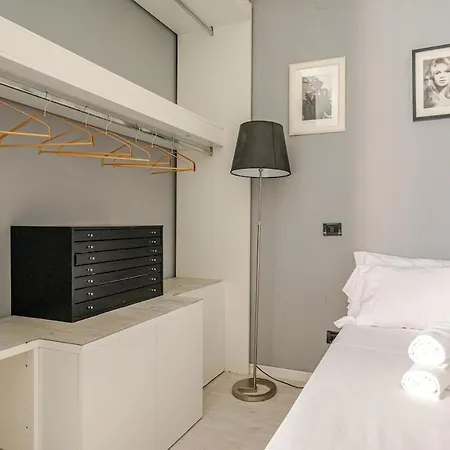 3 In Centro Con Vista Mare, Doccia Cromoterapia&netflix Gratuito Apartamento *