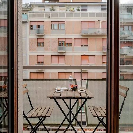 3 In Centro Citta Con Vista Mare, Doccia Cromoterapia & Netflix Gratuito