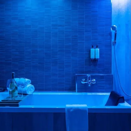 3 In Centro Citta Con Vista Mare, Doccia Cromoterapia & Netflix Gratuito Appartement Pescara