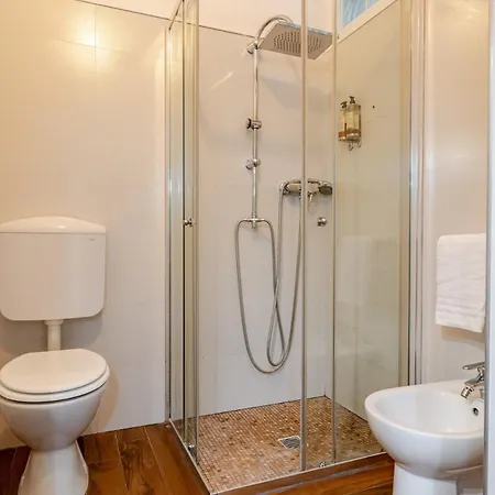 3 In Centro Citta Con Vista Mare, Doccia Cromoterapia & Netflix Gratuito Pescara