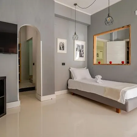 3 In Centro Citta Con Vista Mare, Doccia Cromoterapia & Netflix Gratuito *