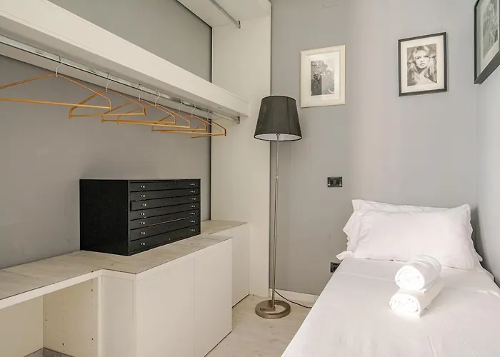 3 In Centro Citta Con Vista Mare, Doccia Cromoterapia & Netflix Gratuito Daire *