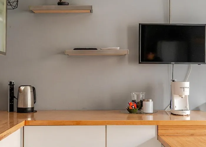 3 In Centro Citta Con Vista Mare, Doccia Cromoterapia & Netflix Gratuito *