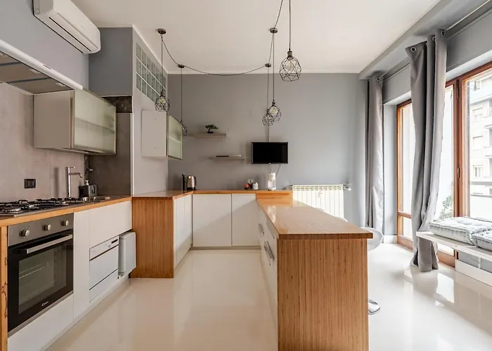 Daire 3 In Centro Citta Con Vista Mare, Doccia Cromoterapia & Netflix Gratuito Pescara